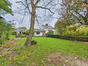 Gardens- click for photo gallery